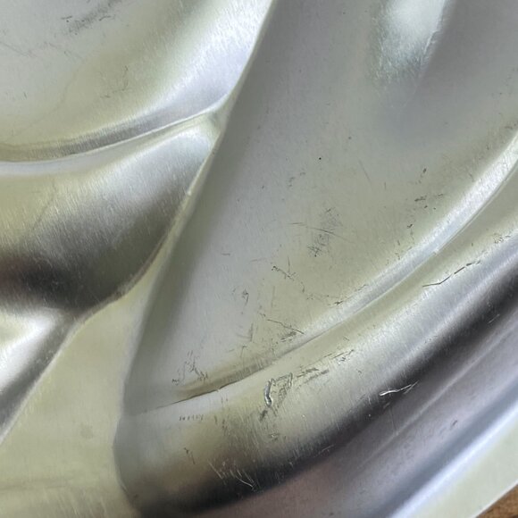 Vintage 96 Wilton Bugs Bunny Running Cake Pan 2105-3200 - Picture 5 of 8